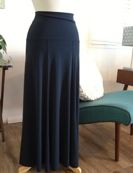 CAbi Dresses & Skirts - CAbi Maxi Skirt Navy Blue